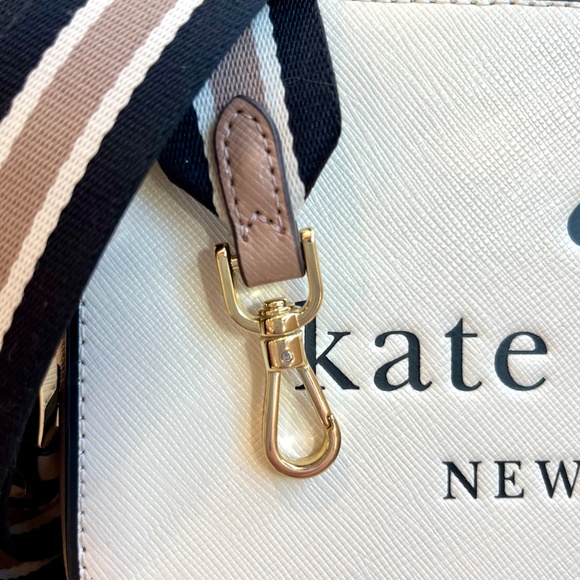 Kate Spade 🎁Cream and Brown Crossbody Camera Bag NWT🎁 Gift Ready - Picture 4 of 12